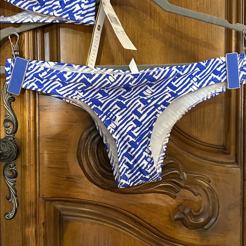NEW R Collection Blue and White Geometric By Raisins Bandeau Bikini Set Size M - Picture 4 of 9